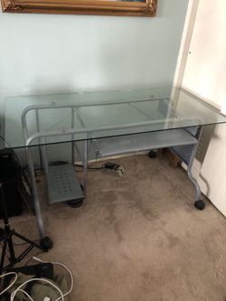 Computer desk