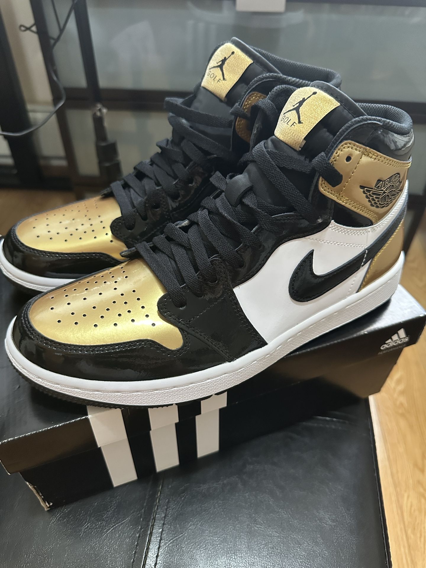 Nike Air Jordan Men's Gold and Black Sneakers Size 11