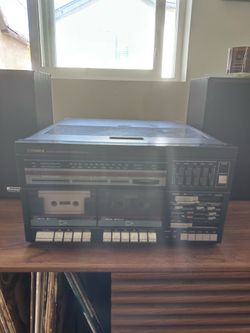 Vintage Fisher MC-713 Turntable and Bose Interaudio 2000 Speakers
