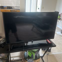 Vizio 4k 40inch smart TV Few Years Old