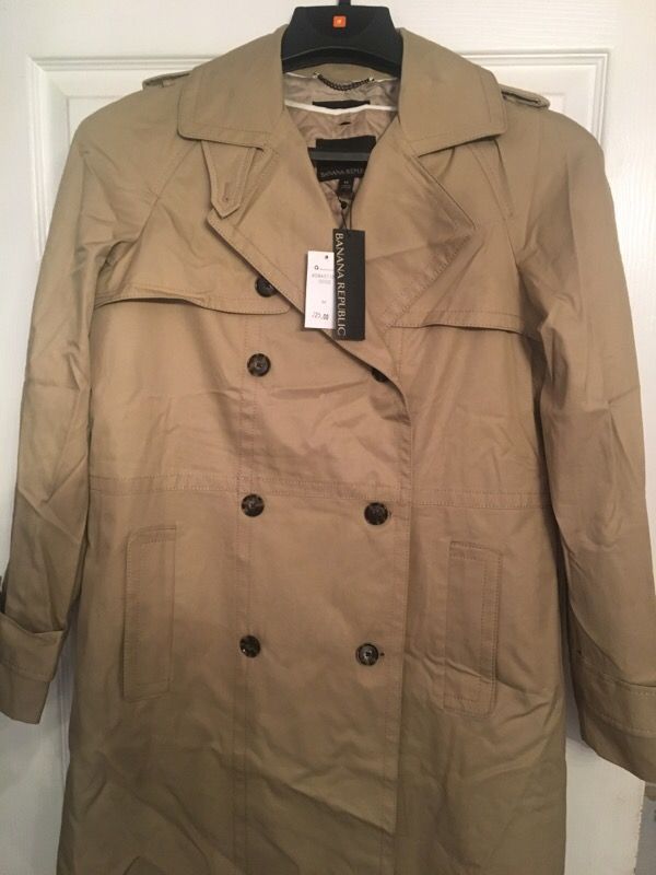 Banana Republic women coach