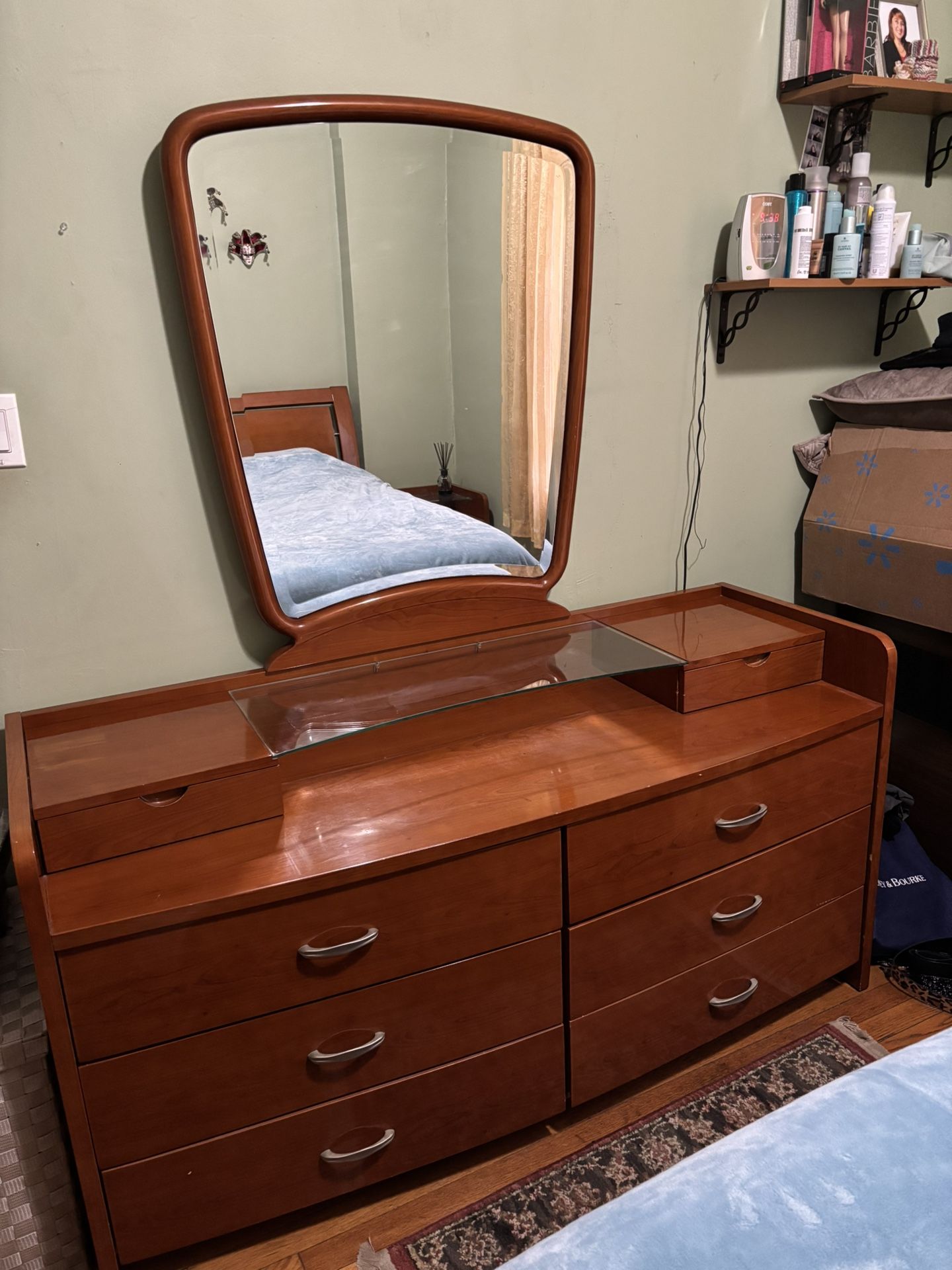 Bedroom Furniture Set