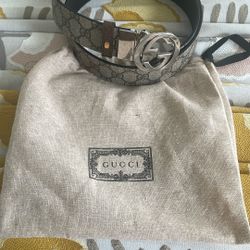 Gucci Double G belt