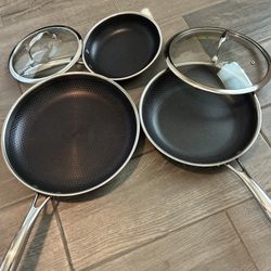 Hexclad 5 Piece Set 12” 10” And 8” Pan With 2 Lids