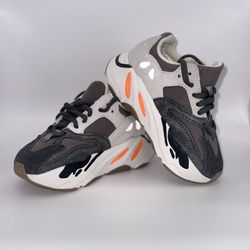 Yeezy Boost 700 Wave Runner Size 10c