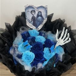 Halloween Bouquet Corpse Bride Rose Arrangement Basket Spooky