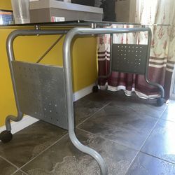 Metal desk