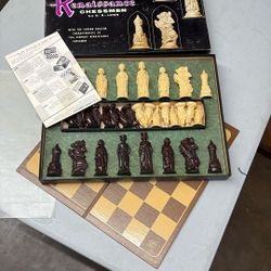 Vintage Renaissance Chessman Set By EL Lowe