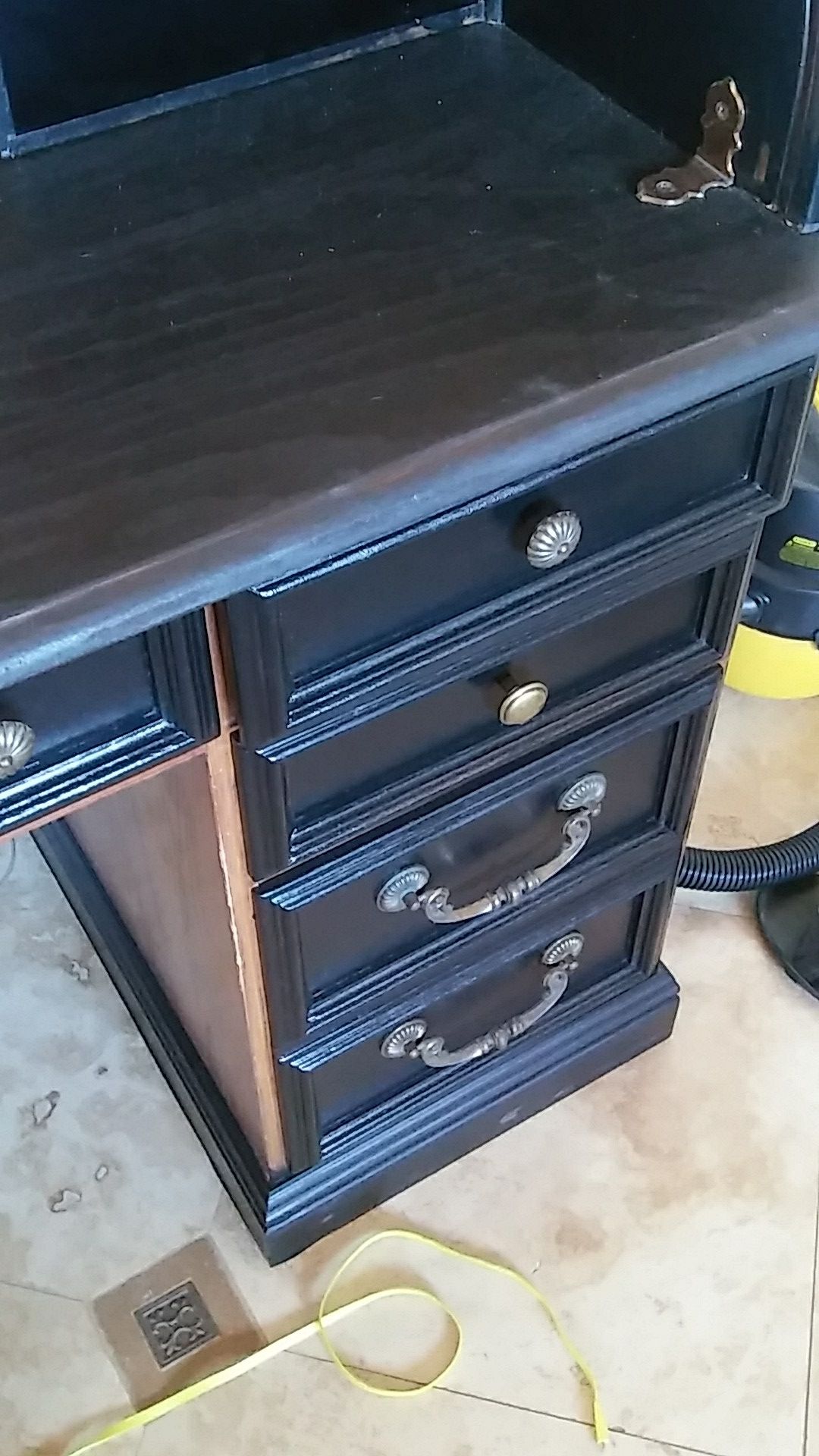 Black roll top oak desk with lamp