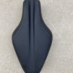 Fizik Mistica Saddle