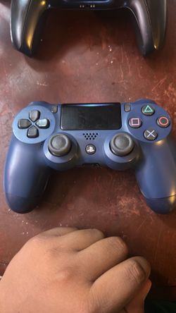 PS4 controller