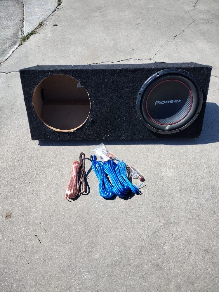 Pioneer TS-W254R 12 Inch Sub & box With Wiring