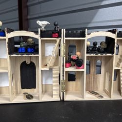 handmade and customized  featuring Harry Potter characters and the Hogwarts castle