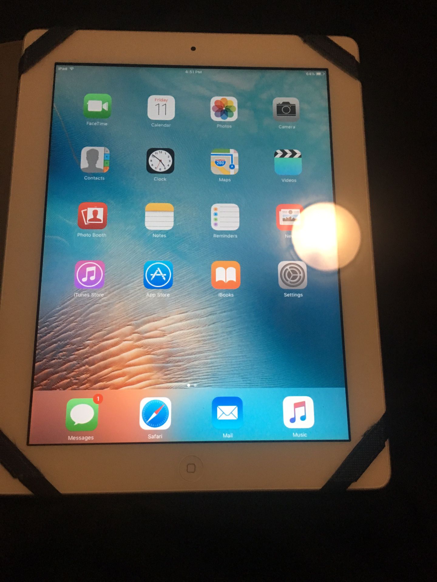 Apple iPad/ 2nd generation 16gb