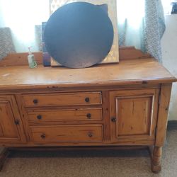 Free furniture must pick up asap