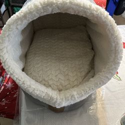 Really Warm Cat Bed 