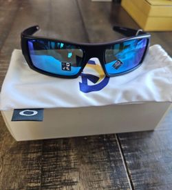 Oakley Sunglasses with Prizm Lenses