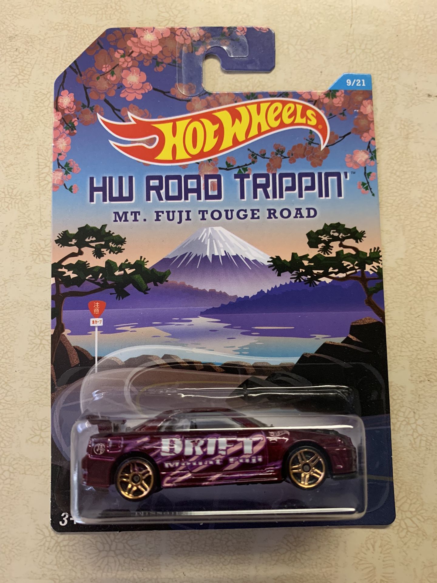 Hot Wheels HW Road Trippin Nissan skyline GT-R R34 Mt Fuji for 