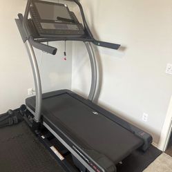 NordicTrack Commercial X22i Treadmill-NTL29222-new In Box 