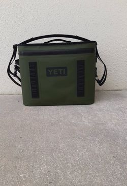 Brand new never  used Yeti Hopper 18 Cooler with Strap