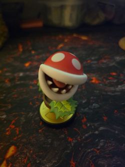 King DeDeDe and Piranha Plant Smash Bros Amiibos - Price Negotiable