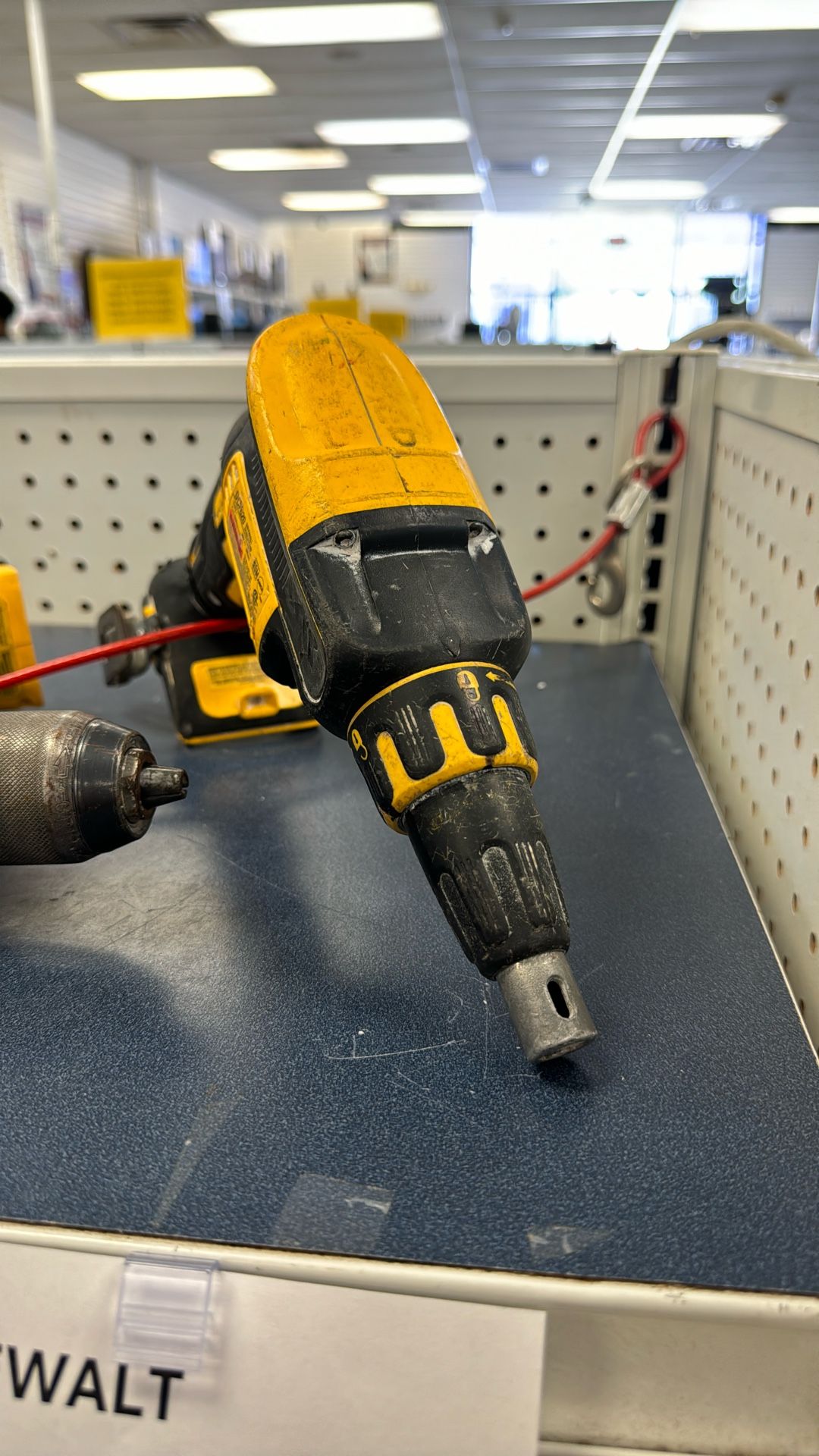 Dewalt Screwgun ‼️ASK FOR DIANA‼️
