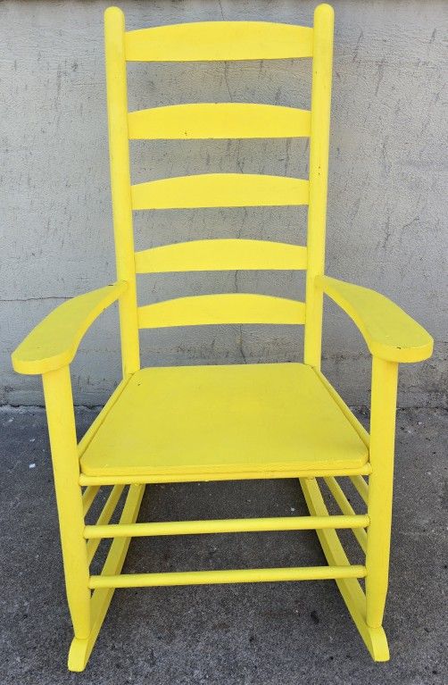 Antique Wooden Wood Ladder Back Oak Rocking Chair Good Condition YELLOW solid