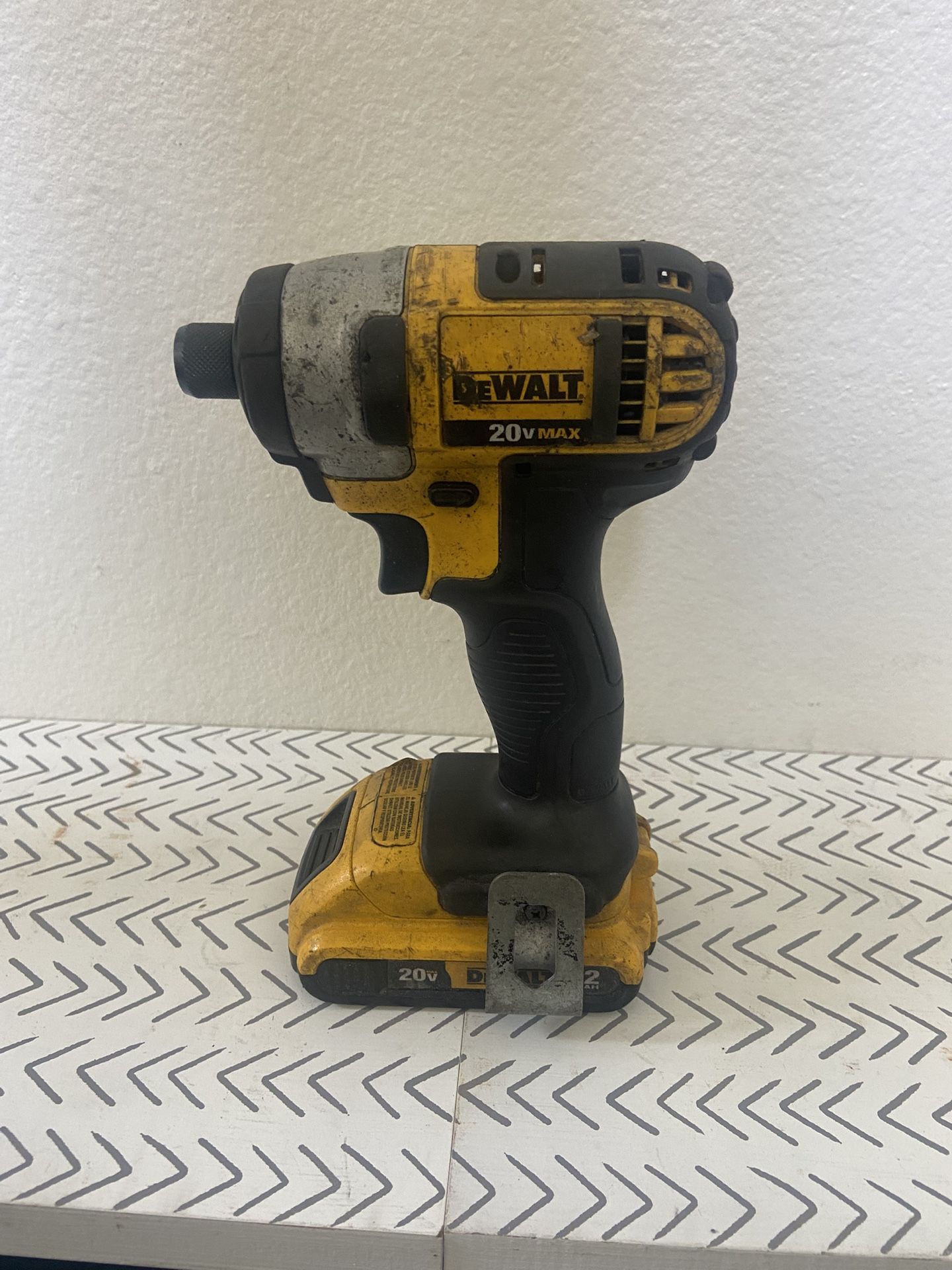 Dewalt impact drill with battery charger