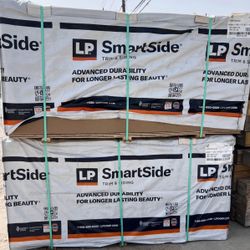 SMART SIDING 4FT X 8FT 8” CENTERS 