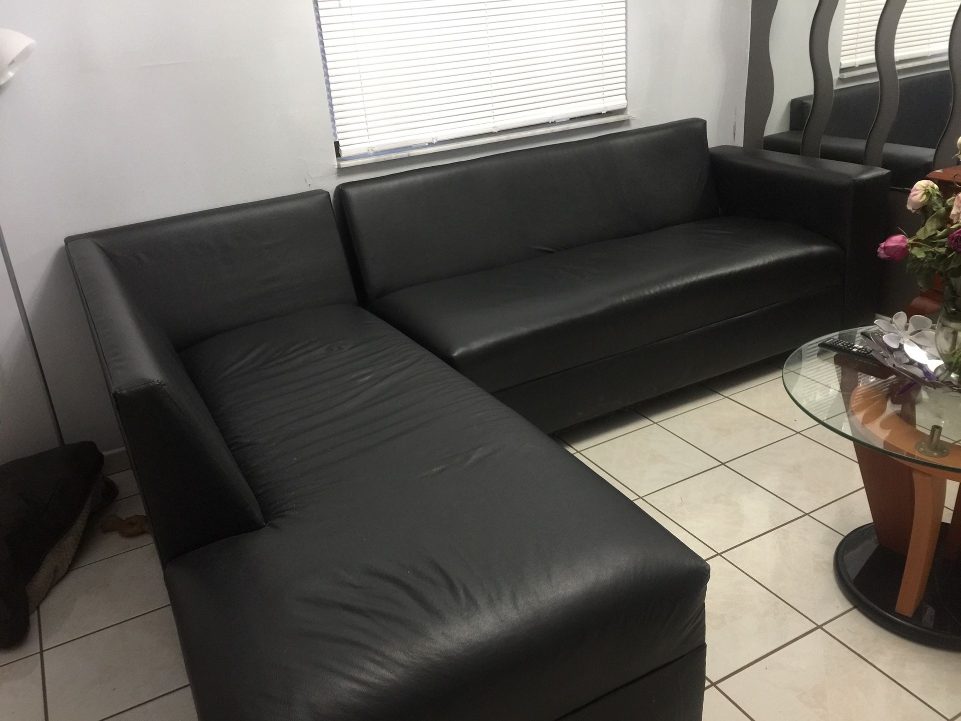 Black sectional excellent conditions