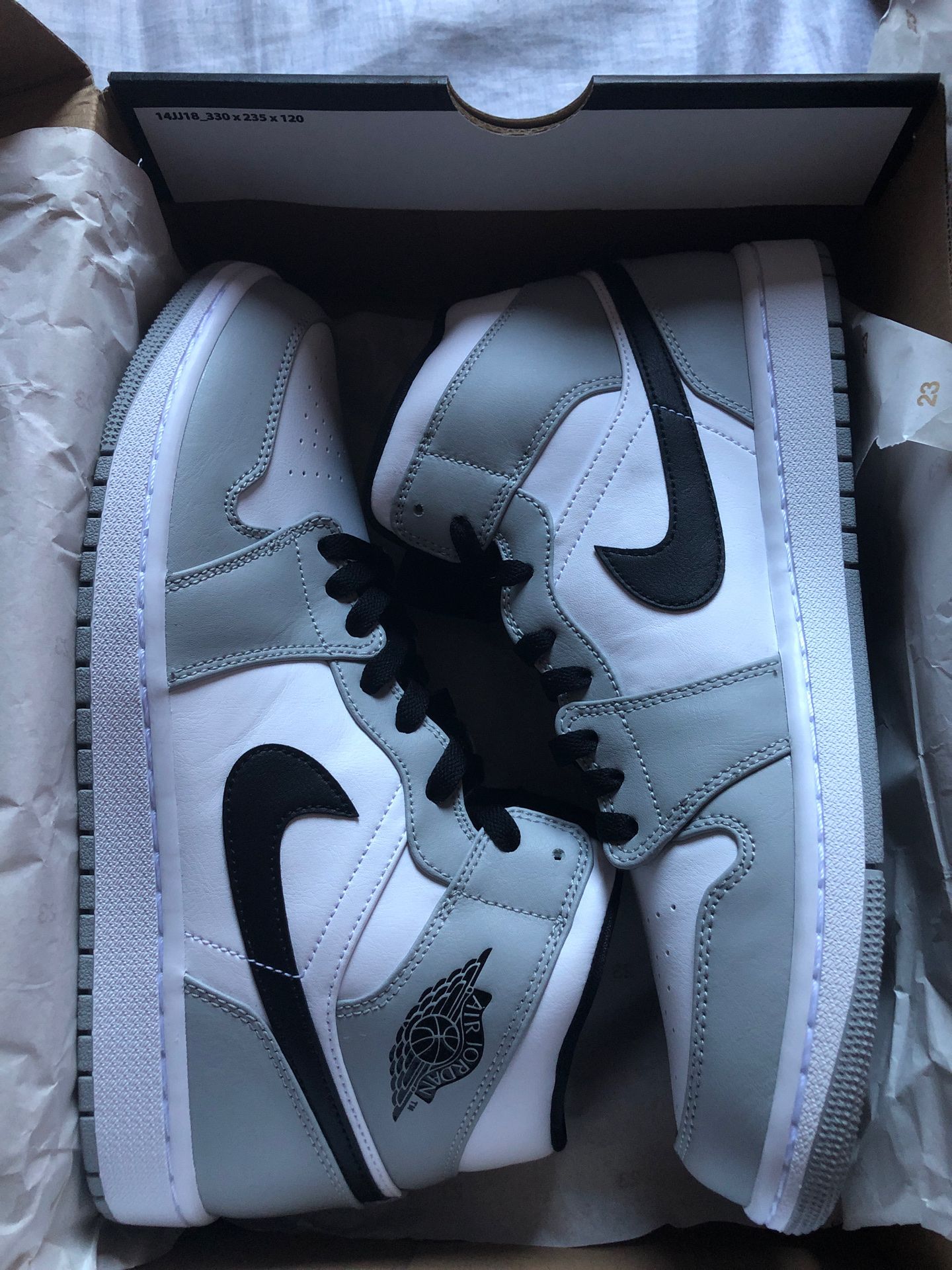 Air Jordan 1 mid smoke grey size 10.5