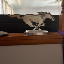 Ford Mustang On Pedestal Decoration
