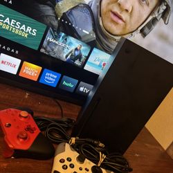 Xbox Series X w/2 controllers