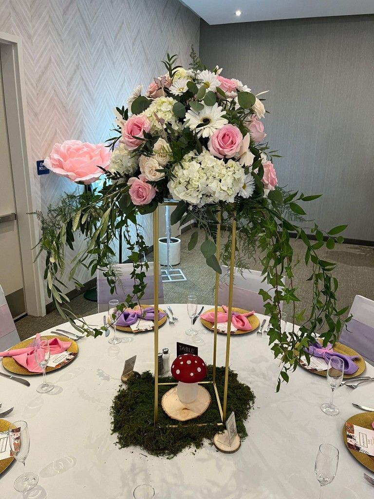 Gold Center Pieces
