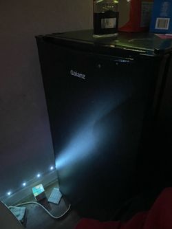 Mini fridge
