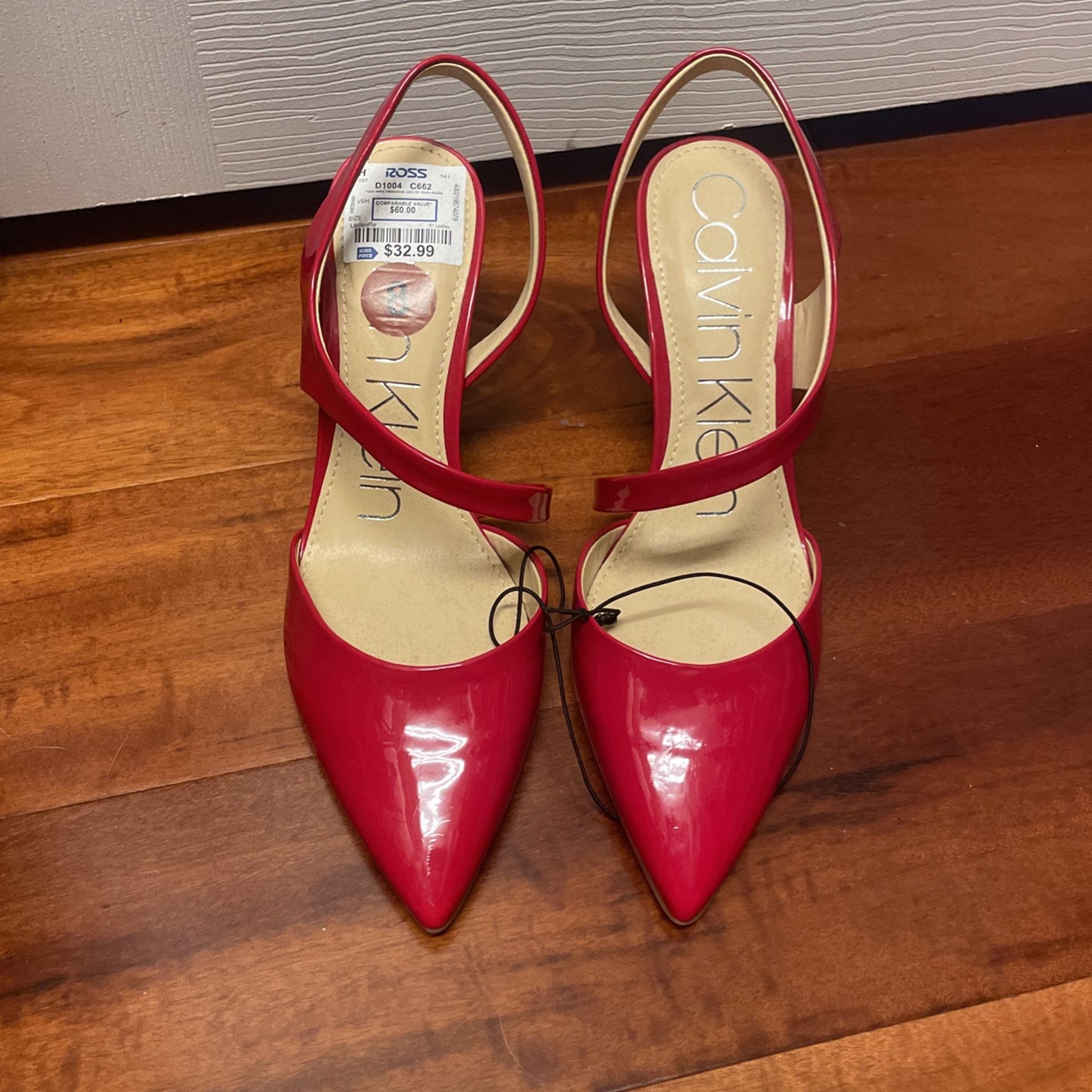 Calvin Klein Size 8 Never Wear !