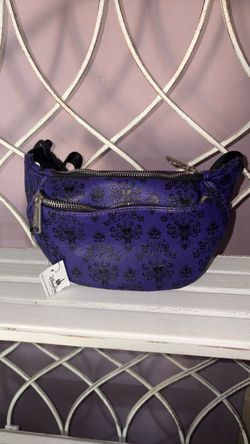 Disney haunted mansion Loungefly Fanny pack NEW