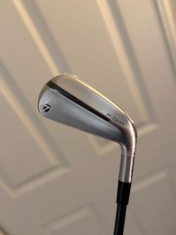 TaylorMade P·DHY Utility Iron
