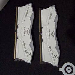 TForce Delta DDR5 5200 32GB