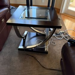 Modern End Table w/ Glass Inlay + Metal Accent (Great Condition) 	•	Contemporary Side Table w/ Lower Shelf (Sturdy + Clean)
