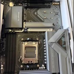 Gigabyte X870 Eagle WIFI7 AM5 Motherboard