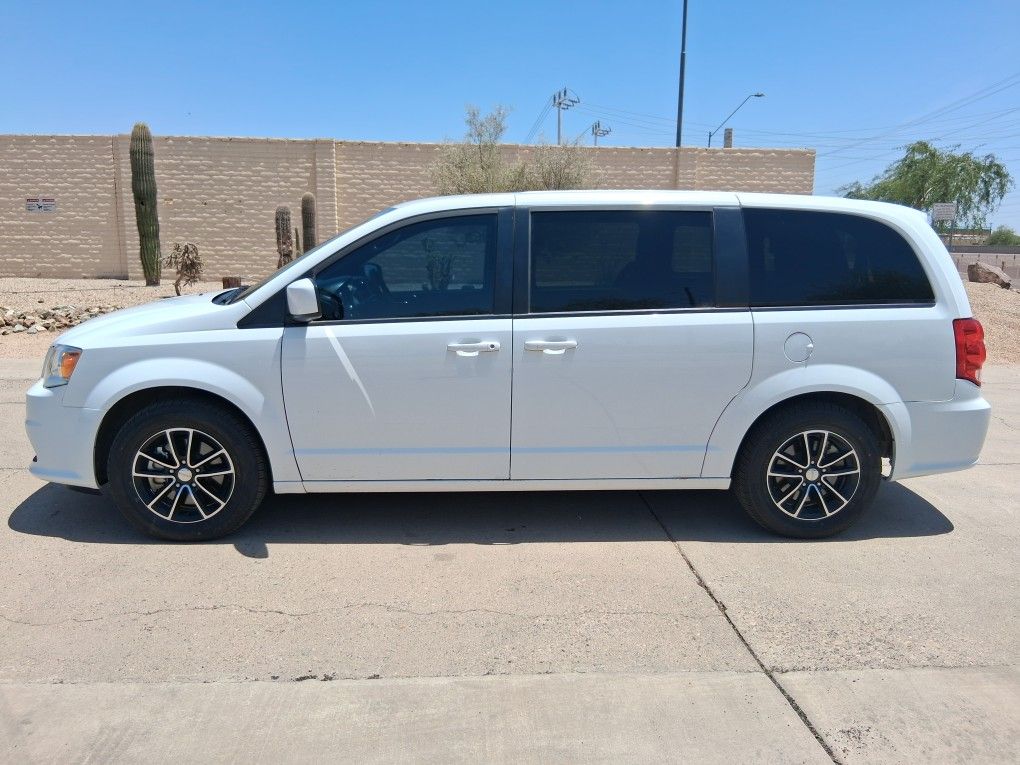 2020 Dodge Grand Caravan