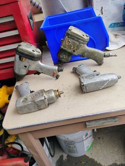 4 pistolas de impacto