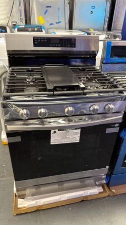 30 in. 5-Burner Freestanding Smart Gas Range in Stainless Steel with No Preheat AirFry and Wi-Fi Ena