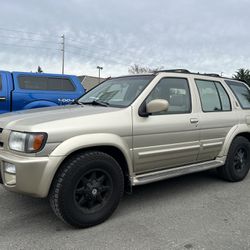 1998 INFINITI QX QX4 Sport Utility 4D 4x4 174k miles Runs extremely well Leather, sunroof  Clean title  Good tires  253-444-7219 Parks-motors. Com 