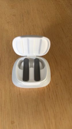 Wireless Earbuds with Charging Case- White
