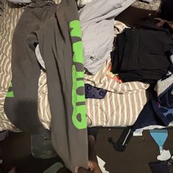 sp5der pants in good condition 