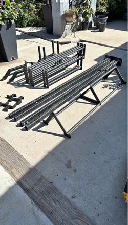 Rogue style Wall mounted pull up and squat stations