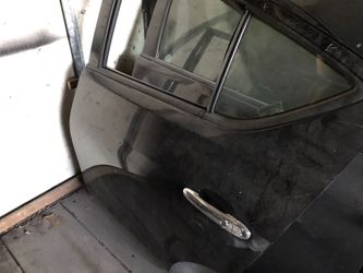 puertas 2015 nissan versa $175.00