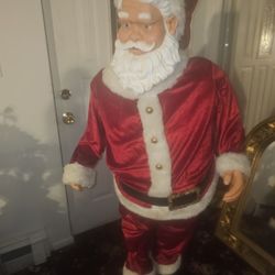 Price Is Firm.. 5 Ft Karaoke Singing Santa Claus
